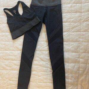 Athleta Sparkle Seamless Leggings & Sports Bra Set Navy Blue/Silver M
